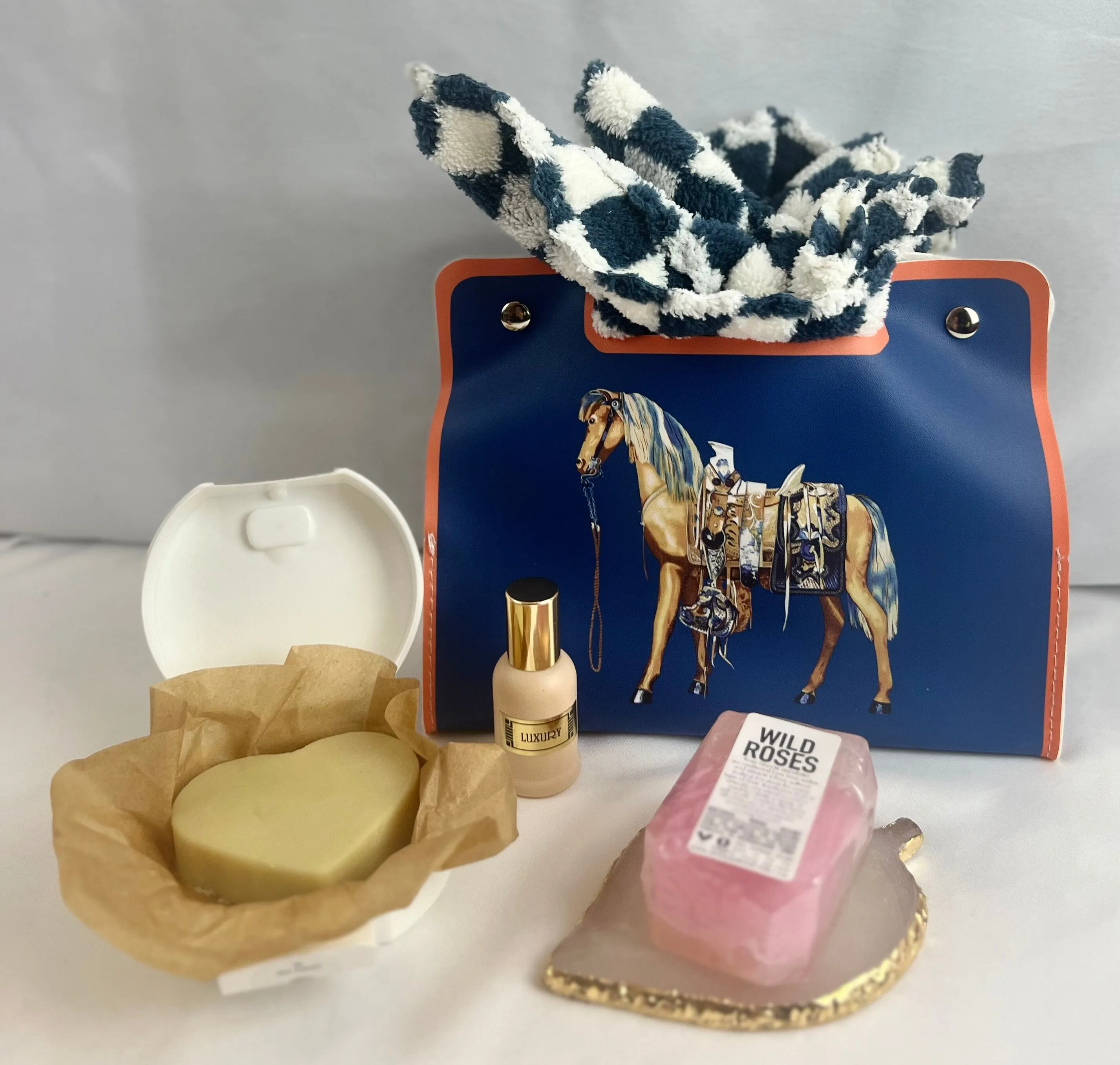 Checkered Race Horse Bundle Gift Set