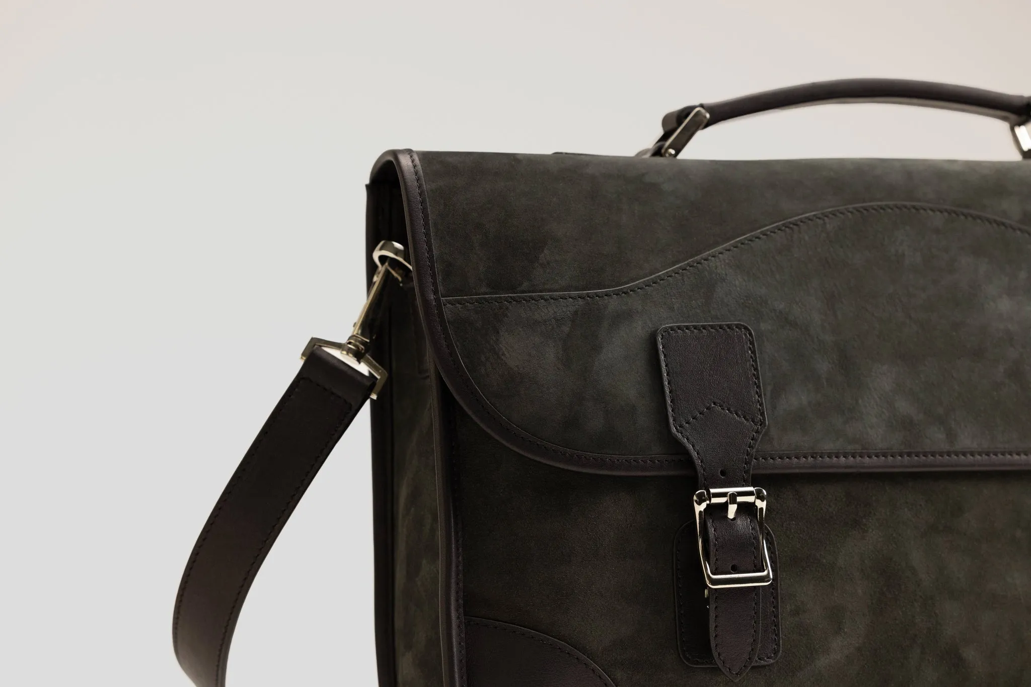 Messenger Bag - Nubuck Black